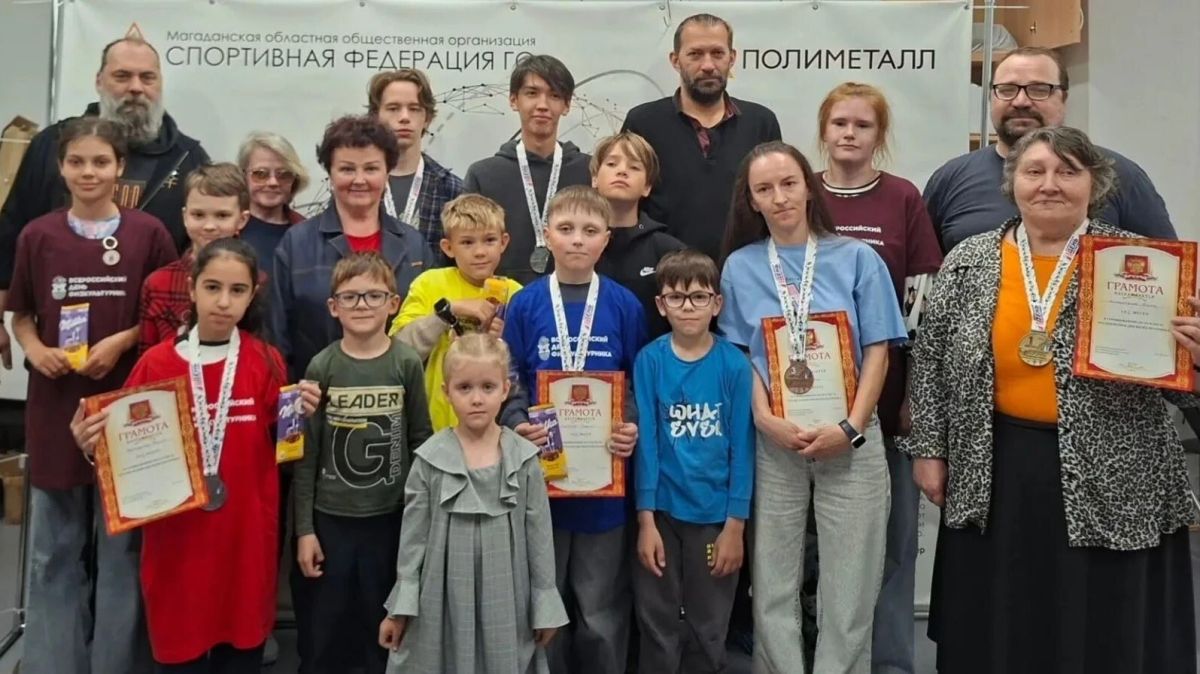 Праздничный блиц-турнир по го состоялся сегодня в СК Металлист в честь Дня физкультурника! И, несмотря на то, что главный девиз физкультуры- "Главное участие", всё равно хочется побеждать! Праздничный блиц-турнир по го состоялся сегодня в СК Металлист в честь Дня физкультурника! И, несмотря на то, что главный девиз физкультуры- "Главное участие", всё равно хочется побеждать!