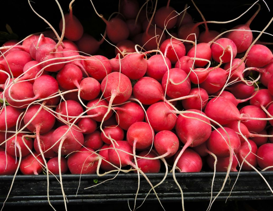 Союз вкуса: как совместить вино и овощи в мае