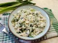 Легкий и освежающий салат с кальмарами и яйцом для летнего ужина