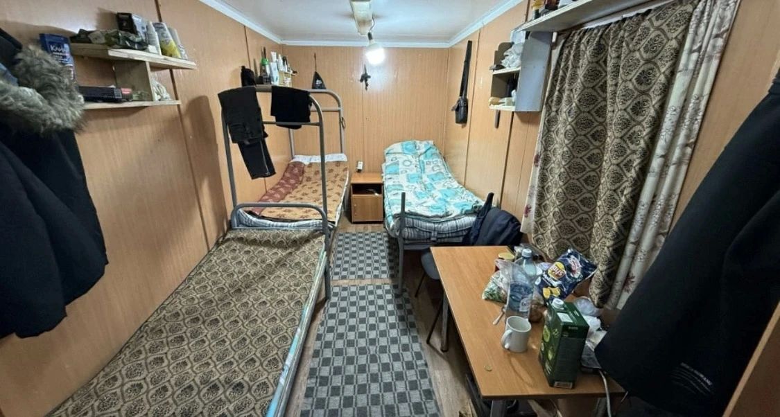 Источник МВД МЕДИА. На Колыме полиция пресекла кражу иностранцем промышленного золота на сумму свыше 3,2 млн рублей В Магаданской области сотрудники уголовного розыска Отделения МВД России «Сусуманское» в ходе... Источник МВД МЕДИА. На Колыме полиция пресекла кражу иностранцем промышленного золота на сумму свыше 3,2 млн рублей В Магаданской области сотрудники уголовного розыска Отделения МВД России «Сусуманское» в ходе...