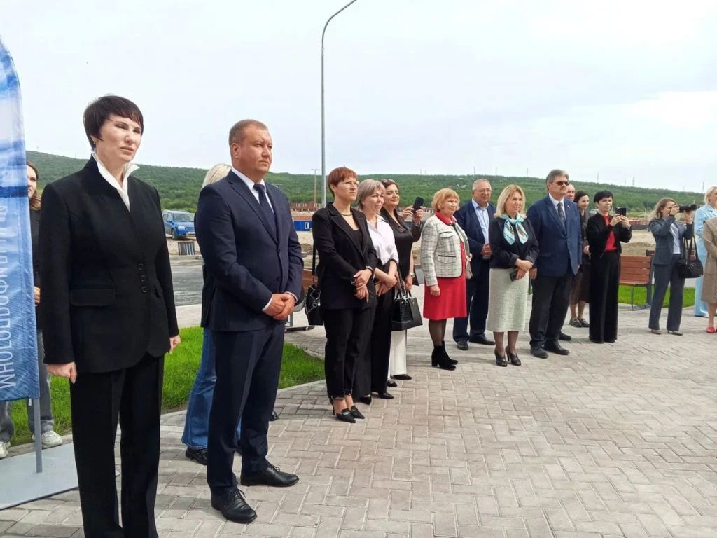 В Магадане на Гороховом поле открылся многопрофильный центр реабилитации на 50 мест В Магадане на Гороховом поле открылся многопрофильный центр реабилитации на 50 мест