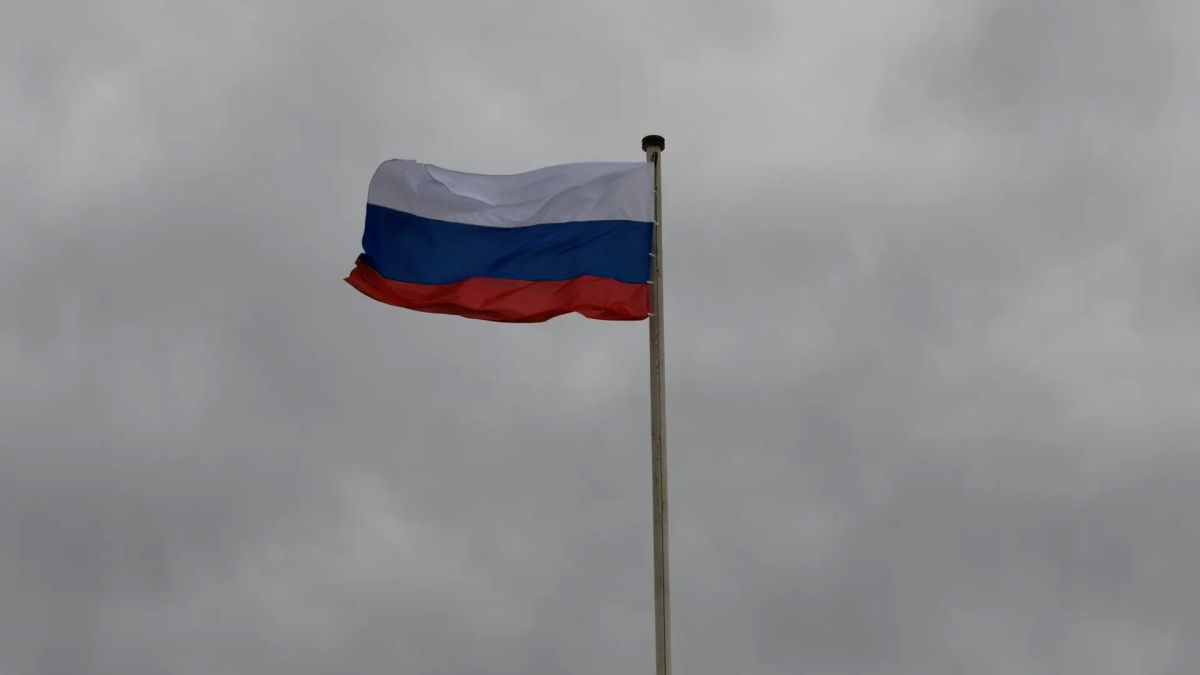 В Магадане прошла патриотическая акция «Пусть гордо реет триколор» В Магадане прошла патриотическая акция «Пусть гордо реет триколор»
