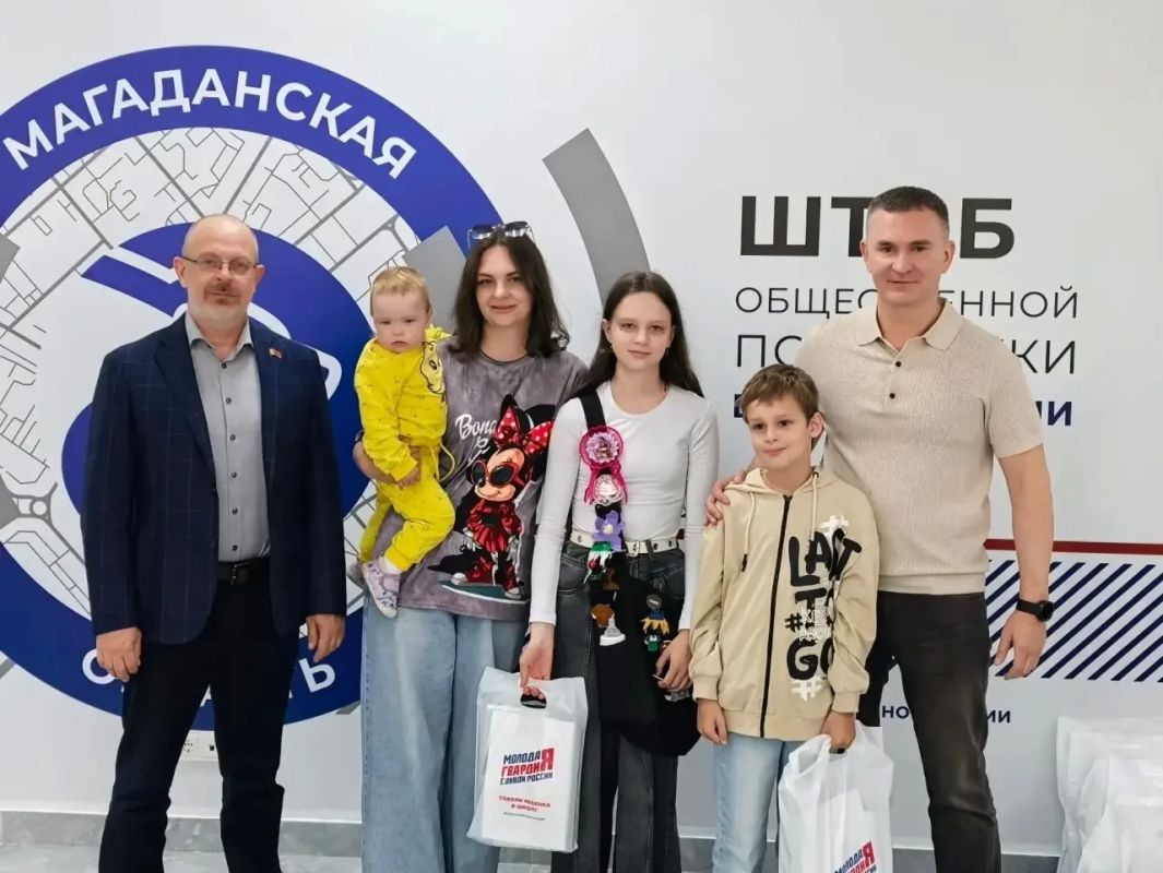 Пётр Бурмистров поздравил магаданских школьников с началом учебного года Пётр Бурмистров поздравил магаданских школьников с началом учебного года