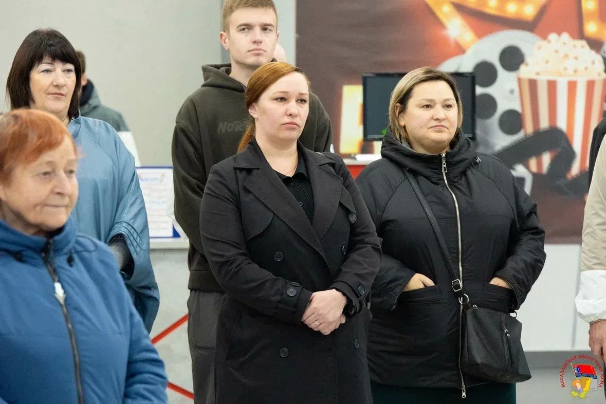 В Ягодном открылась выставка портретов «Наши павшие — как часовые» В Ягодном открылась выставка портретов «Наши павшие — как часовые»