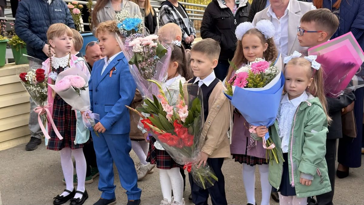 В школе № 21 прошла торжественная линейка ко Дню знаний В школе № 21 прошла торжественная линейка ко Дню знаний