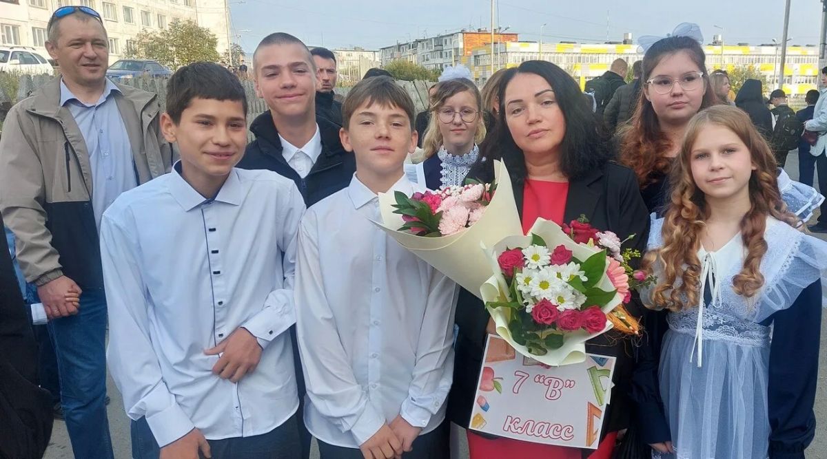 Школы Магадана торжественно встретили День знаний Школы Магадана торжественно встретили День знаний