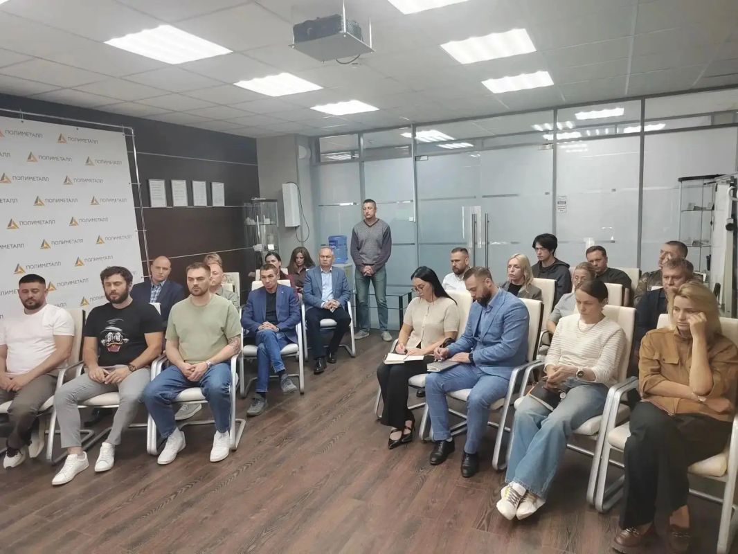 Министр природных ресурсов и экологии Магаданской области провела рабочую встречу с трудовым коллективом Магаданского филиала АО «Полиметалл УК» Министр природных ресурсов и экологии Магаданской области провела рабочую встречу с трудовым коллективом Магаданского филиала АО «Полиметалл УК»