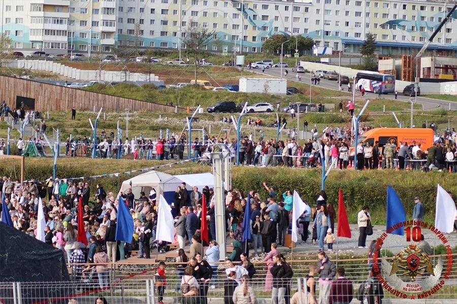 В Магадане росгвардейцы приняли участие в патриотической акции Тихоокеанского флота В Магадане росгвардейцы приняли участие в патриотической акции Тихоокеанского флота