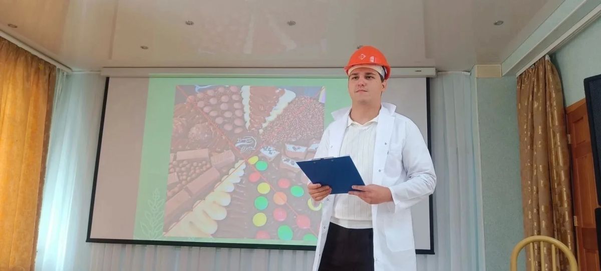 В посёлке Ола воспитанники детского дома имени А. Н. Логунова стали участниками профориентационного мероприятия «День самой важной профессии» В посёлке Ола воспитанники детского дома имени А. Н. Логунова стали участниками профориентационного мероприятия «День самой важной профессии»