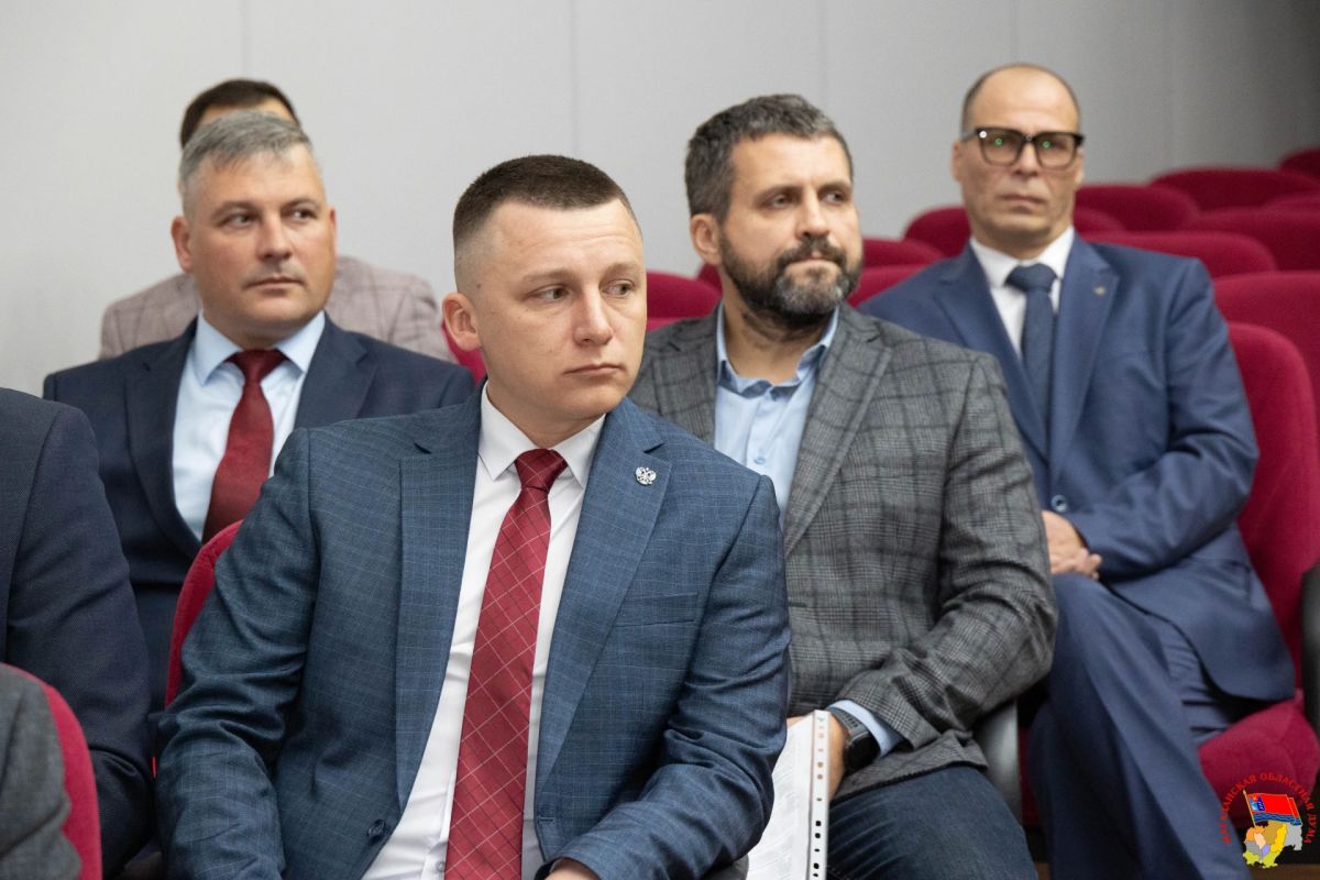 Курсанты региональной кадровой программы «СВОи Герои 49» защитили дипломные работы Курсанты региональной кадровой программы «СВОи Герои 49» защитили дипломные работы
