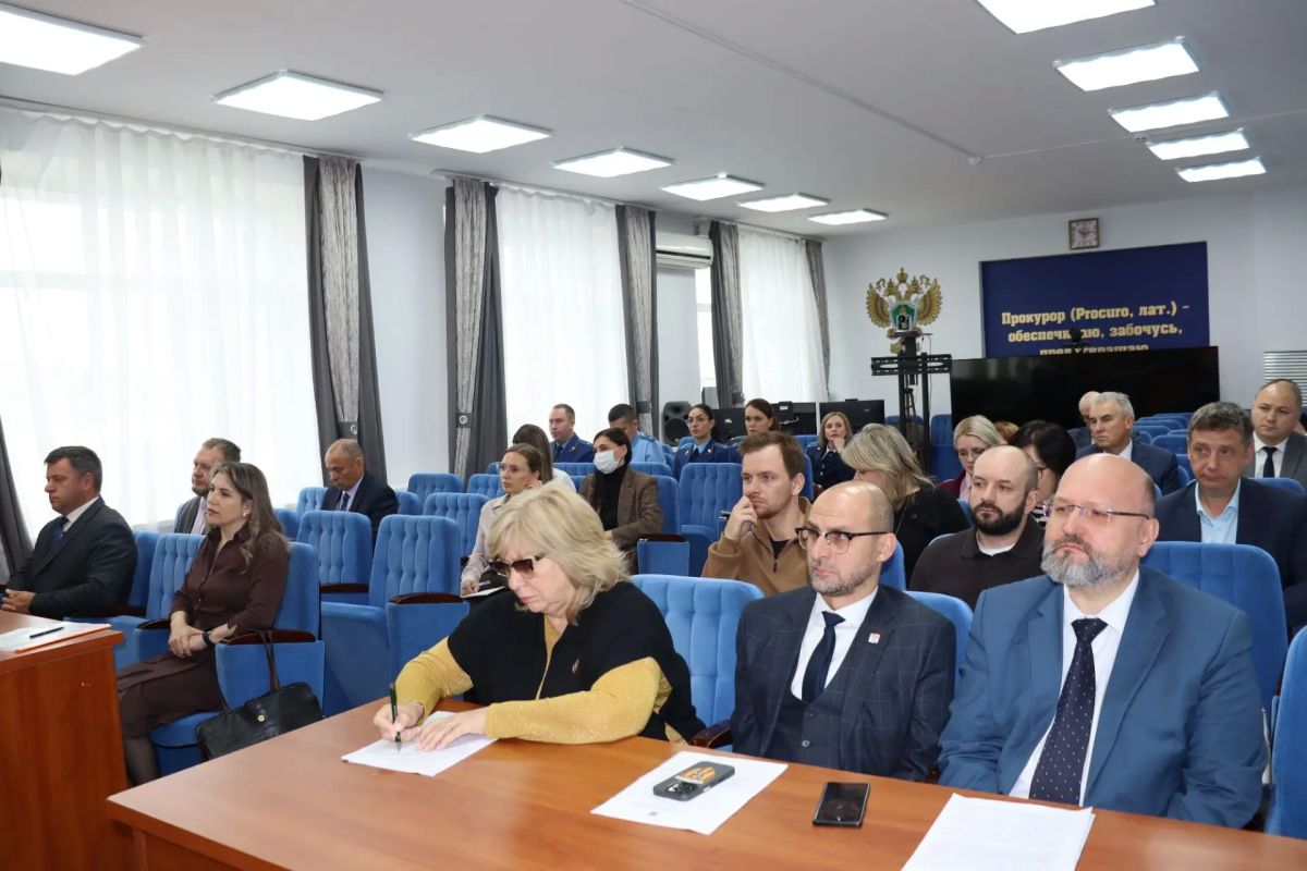 Под председательством прокурора Магаданской области Дмитрия Разуваева проведено заседание межведомственной рабочей группы по противодействию преступлениям и правонарушениям Под председательством прокурора Магаданской области Дмитрия Разуваева проведено заседание межведомственной рабочей группы по противодействию преступлениям и правонарушениям