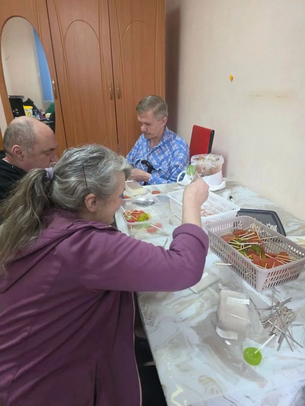 Акция добра: «Тепло рук старшего поколения для наших бойцов» Акция добра: «Тепло рук старшего поколения для наших бойцов»
