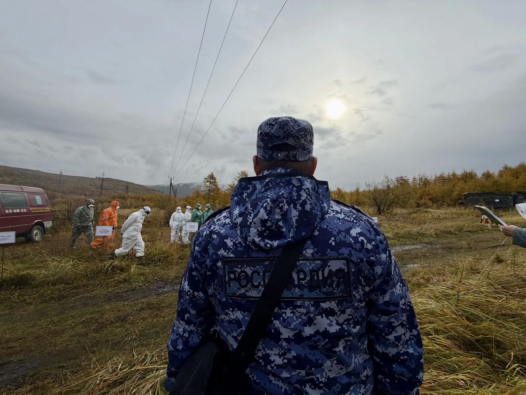 На Колыме Росгвардия приняла участие в учениях по отработке действий при биологической угрозе На Колыме Росгвардия приняла участие в учениях по отработке действий при биологической угрозе