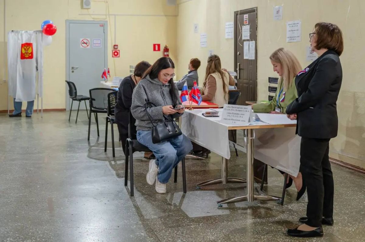 Магадан выбирает депутатов в Государственную Думу Российской Федерации Магадан выбирает депутатов в Государственную Думу Российской Федерации