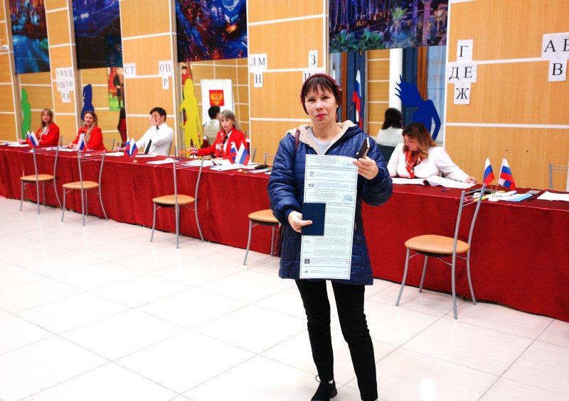 В Хасынском округе в эти дни работают шесть избирательных участков – три в Палатке и по одному в Стекольном, Хасыне, Талой В Хасынском округе в эти дни работают шесть избирательных участков – три в Палатке и по одному в Стекольном, Хасыне, Талой