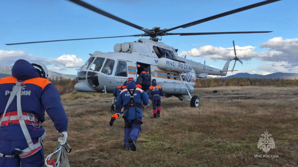 Тренировка спасателей в Магадане: 79 спусков и работа в темноте Тренировка спасателей в Магадане: 79 спусков и работа в темноте