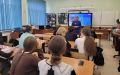 Старший прокурор отдела кадров прокуратуры Магаданской области Мария Семенова провела классный час для учащихся школы № 2 г. Магадана