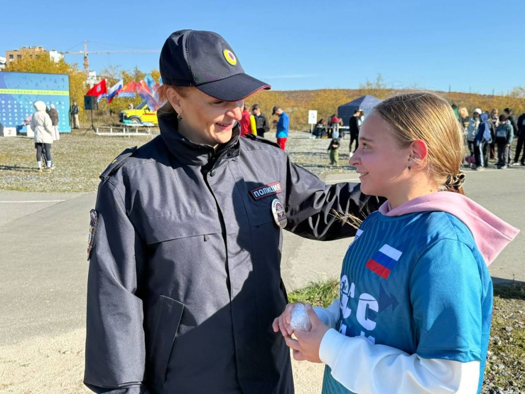 Полицейские Колымы обеспечили охрану правопорядка во время «Кросса нации» в Магадане Полицейские Колымы обеспечили охрану правопорядка во время «Кросса нации» в Магадане