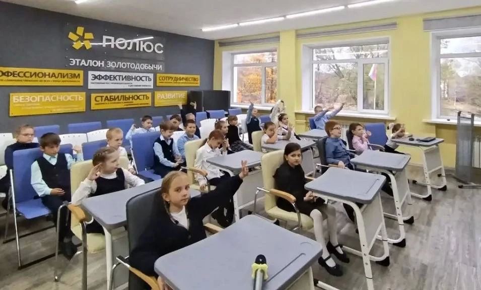 Госавтоинспекторы Колымы провели мероприятия с детьми в рамках Всероссийской недели безопасности дорожного движения Госавтоинспекторы Колымы провели мероприятия с детьми в рамках Всероссийской недели безопасности дорожного движения