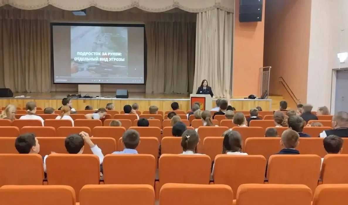 Госавтоинспекторы Колымы провели мероприятия с детьми в рамках Всероссийской недели безопасности дорожного движения Госавтоинспекторы Колымы провели мероприятия с детьми в рамках Всероссийской недели безопасности дорожного движения