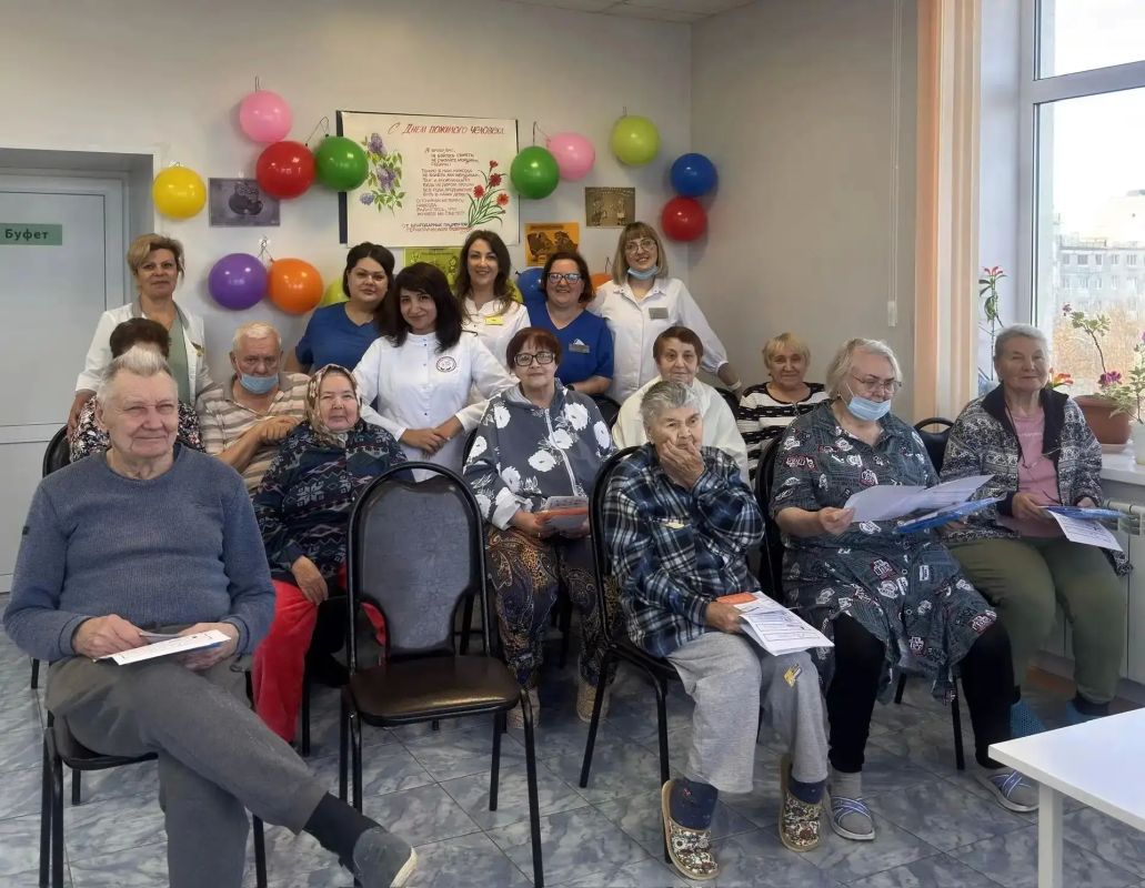 Международный день пожилого человека отметили в Магаданской областной больнице Международный день пожилого человека отметили в Магаданской областной больнице