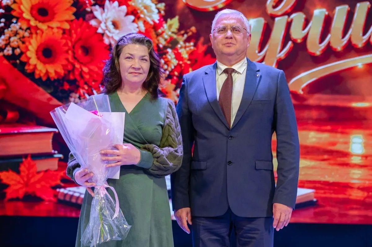 Лариса Поликанова: В этот праздничный день мы с особой благодарностью отметили труд наших педагогов Лариса Поликанова: В этот праздничный день мы с особой благодарностью отметили труд наших педагогов