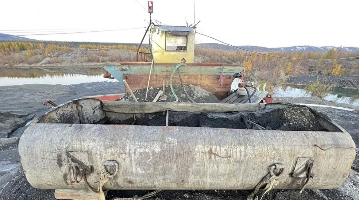 На Колыме полиция задержала иностранного рабочего за кражу самородков с золотодобывающего предприятия На Колыме полиция задержала иностранного рабочего за кражу самородков с золотодобывающего предприятия