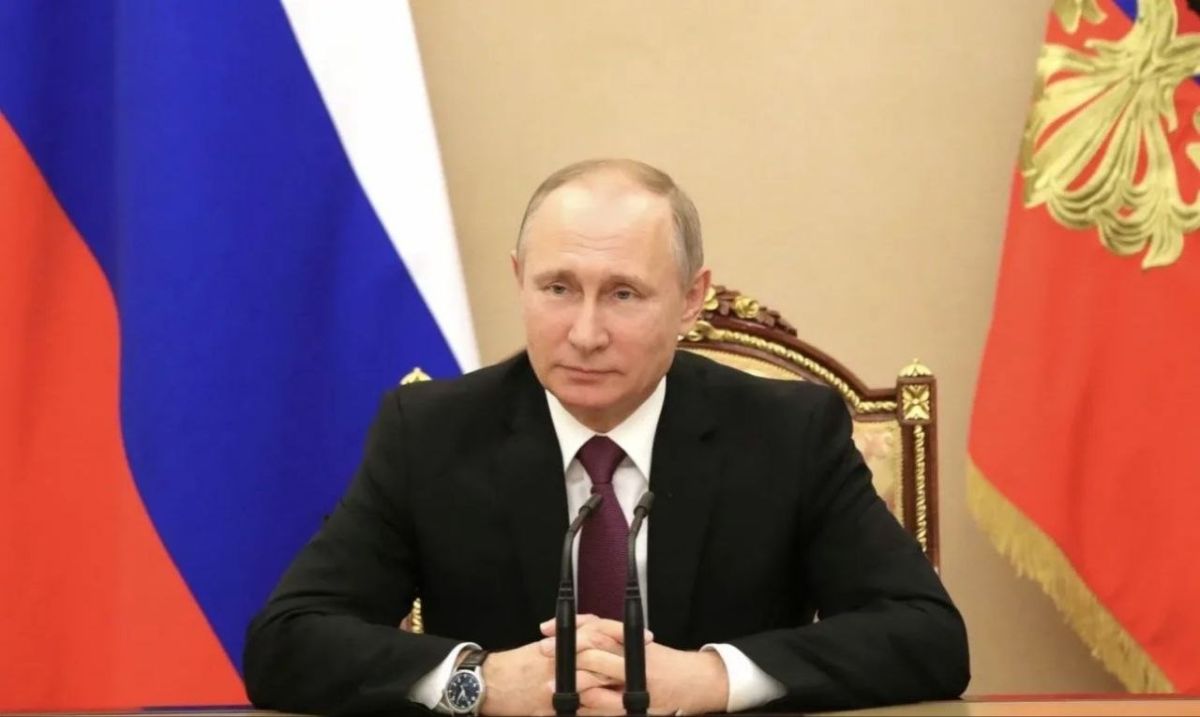 Сегодня день рождения нашего национального лидера, нашего Президента Владимира Владимировича Путина