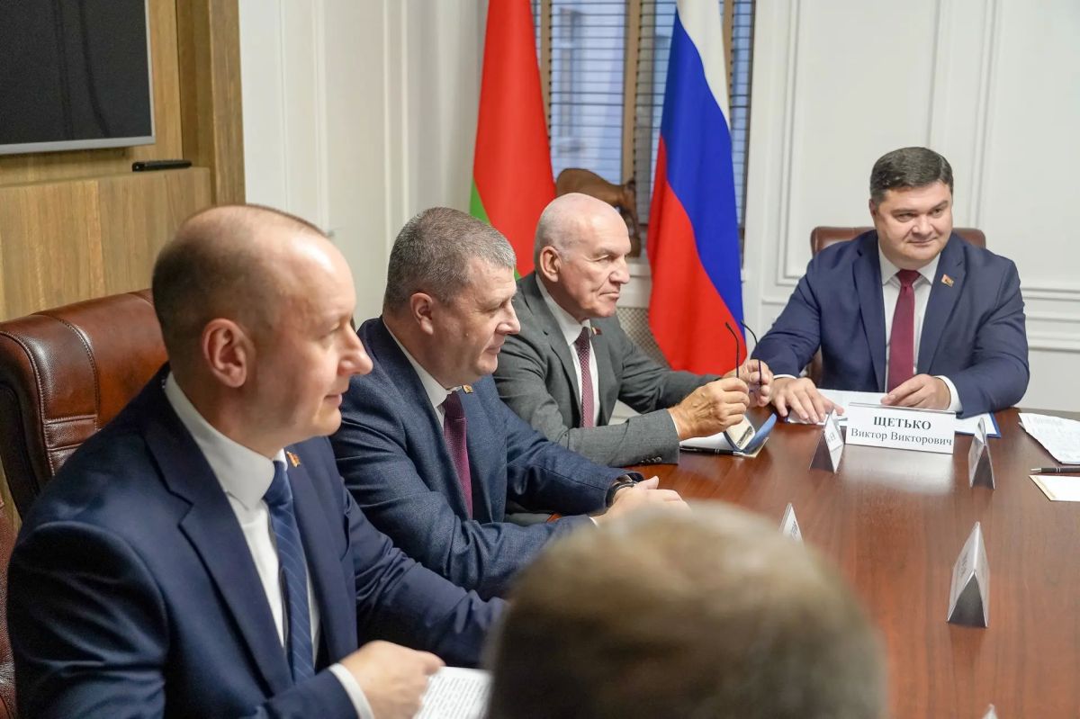 Сергей Носов: Магаданскую область посетила делегация Республики Беларусь Сергей Носов: Магаданскую область посетила делегация Республики Беларусь