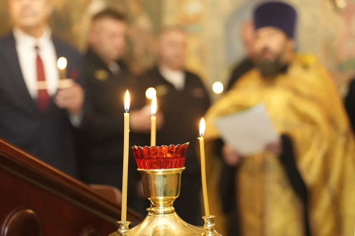 В Магаданской области полицейские приняли участие в торжественном богослужении, посвященном Дню памяти Сергия Радонежского В Магаданской области полицейские приняли участие в торжественном богослужении, посвященном Дню памяти Сергия Радонежского
