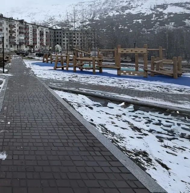 В Омсукчане завершено благоустройство общественной территории В Омсукчане завершено благоустройство общественной территории