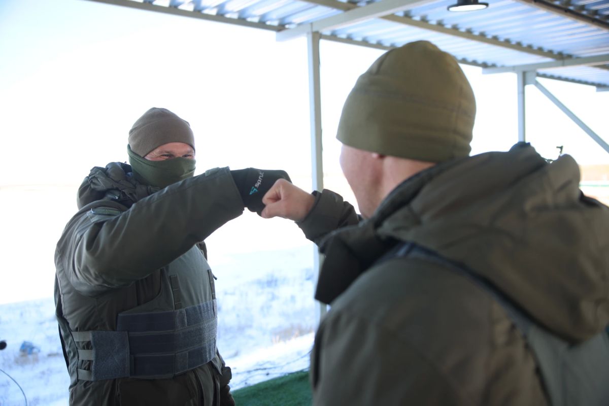 В Якутске на базе центра «Сулус» стартовал международный турнир снайперов В Якутске на базе центра «Сулус» стартовал международный турнир снайперов