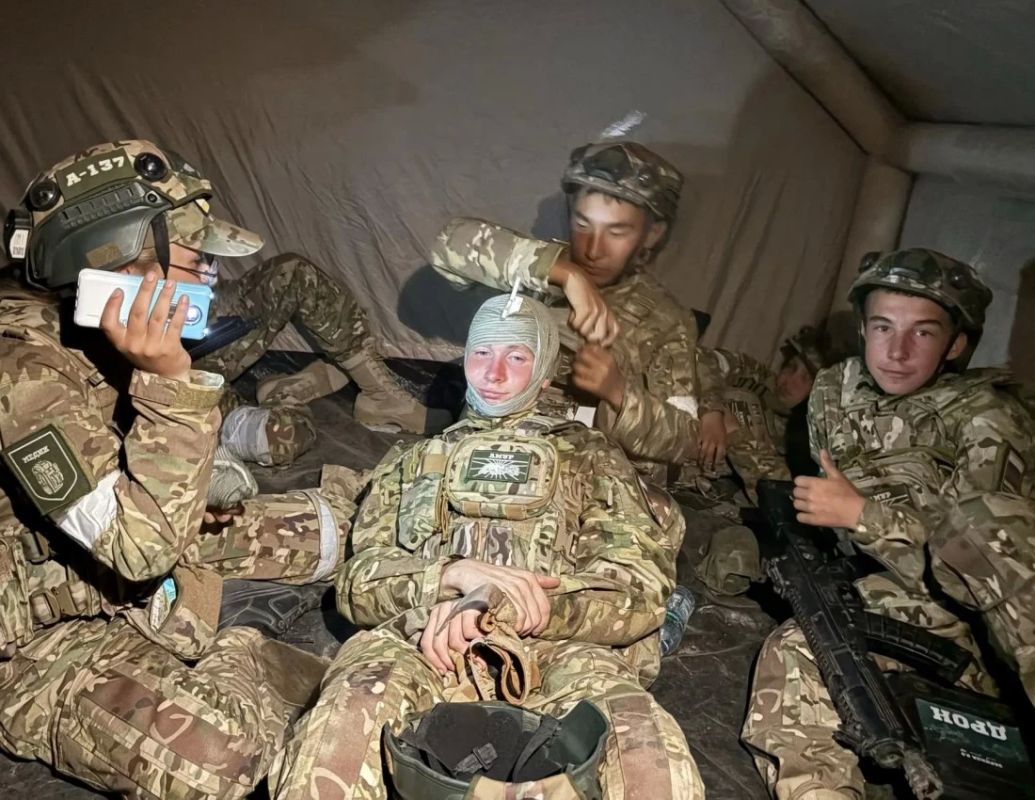 Магаданские школьники рассказали о своей дороге к победе на Всероссийском финале военно-патриотической игры «Зарница 2.0» Магаданские школьники рассказали о своей дороге к победе на Всероссийском финале военно-патриотической игры «Зарница 2.0»