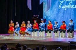 Лариса Поликанова: 160 юных художников, музыкантов и артистов дали свою первую «творческую клятву» — в Центре культуры Магадана прошло посвящение в первоклассники Лариса Поликанова: 160 юных художников, музыкантов и артистов дали свою первую «творческую клятву» — в Центре культуры Магадана прошло посвящение в первоклассники