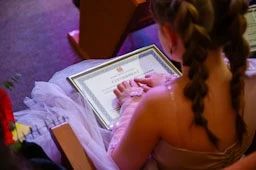 Лариса Поликанова: 160 юных художников, музыкантов и артистов дали свою первую «творческую клятву» — в Центре культуры Магадана прошло посвящение в первоклассники Лариса Поликанова: 160 юных художников, музыкантов и артистов дали свою первую «творческую клятву» — в Центре культуры Магадана прошло посвящение в первоклассники