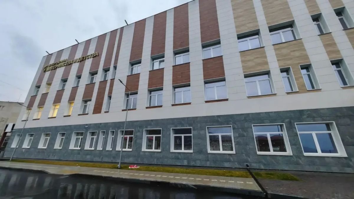 Строительство областного родильного дома в Магадане близится к завершению: готовность объекта составляет 95% Строительство областного родильного дома в Магадане близится к завершению: готовность объекта составляет 95%