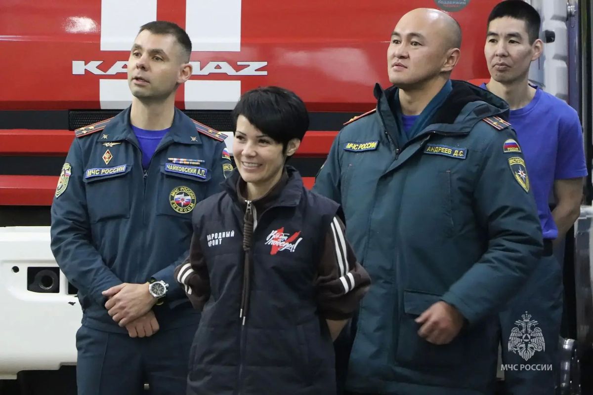 Спасатели учатся у мастеров Севера: в Магадане прошли состязания по Северному многоборью Спасатели учатся у мастеров Севера: в Магадане прошли состязания по Северному многоборью