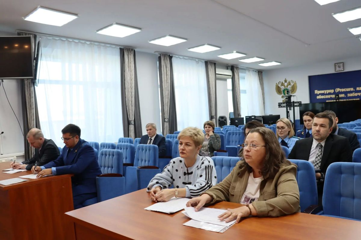 Заместитель прокурора Магаданской области Семен Леонов провел личный прием предпринимателей Заместитель прокурора Магаданской области Семен Леонов провел личный прием предпринимателей