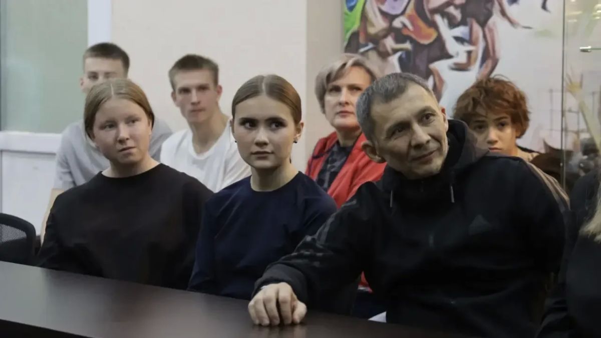 Лариса Поликанова: Когда небо — родная стихия Лариса Поликанова: Когда небо — родная стихия