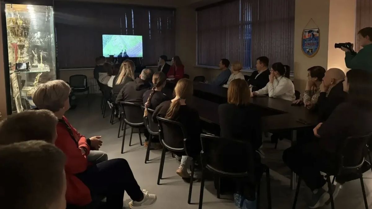 Лариса Поликанова: Когда небо — родная стихия Лариса Поликанова: Когда небо — родная стихия