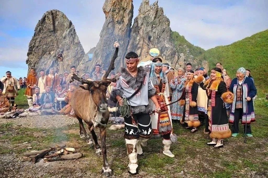 Эвенский свадебный обряд «Манаридяк» из Магаданской области вошел в сокровищницу культурного наследия России Эвенский свадебный обряд «Манаридяк» из Магаданской области вошел в сокровищницу культурного наследия России