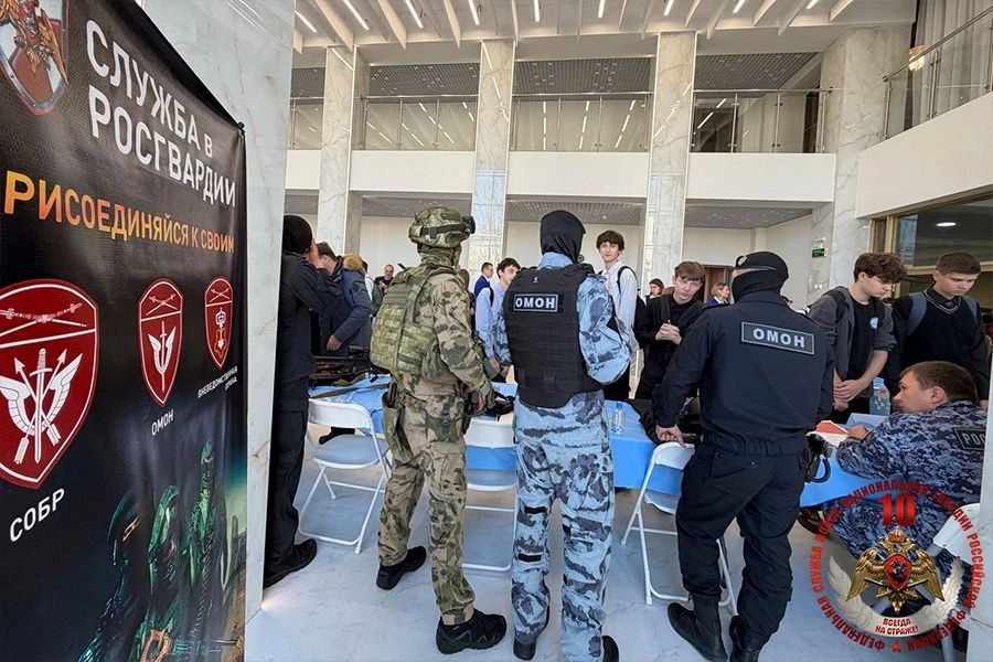 На Дальнем Востоке состоялись профориентационные встречи с молодежью На Дальнем Востоке состоялись профориентационные встречи с молодежью