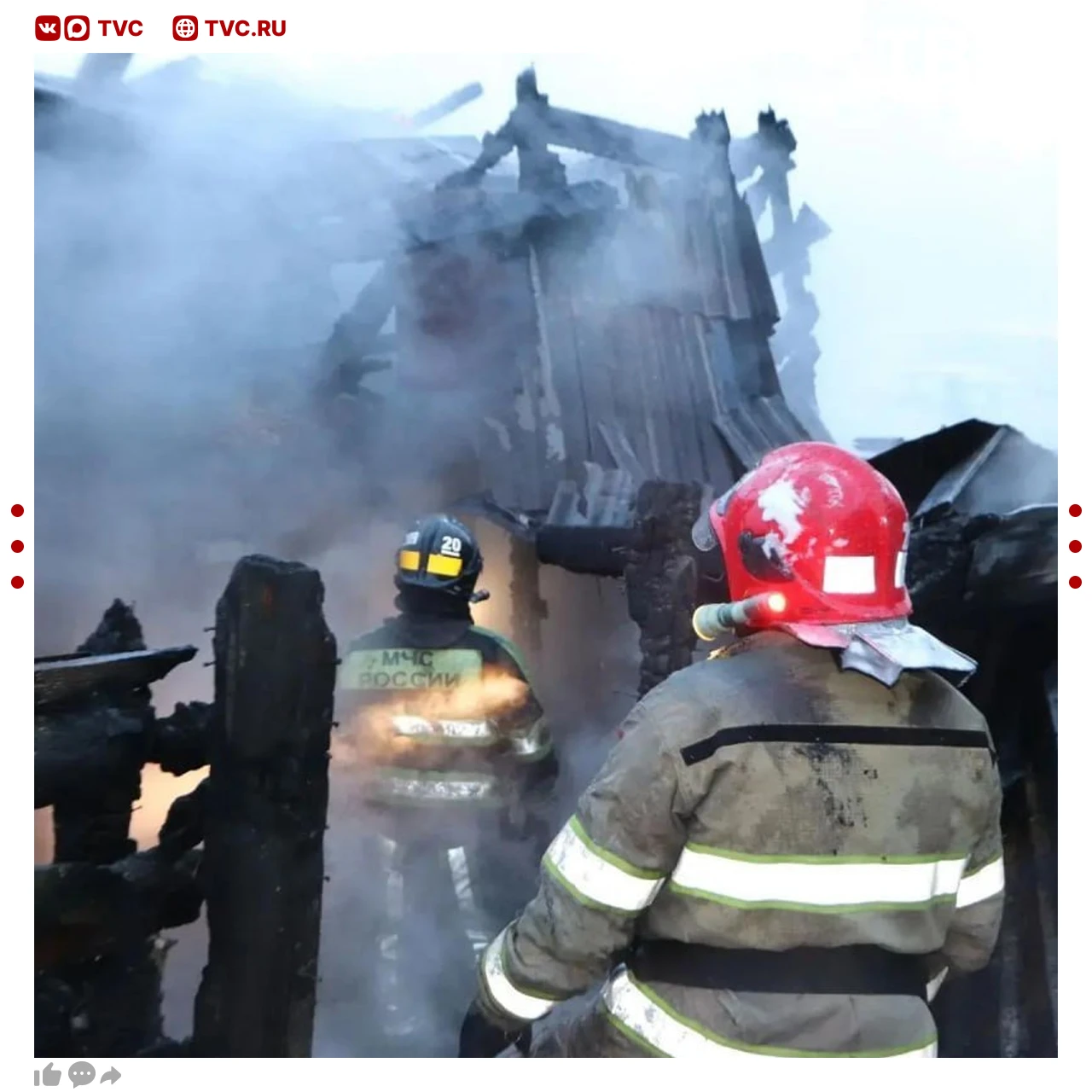 Две женщины погибли в горящем жилом доме в Магадане