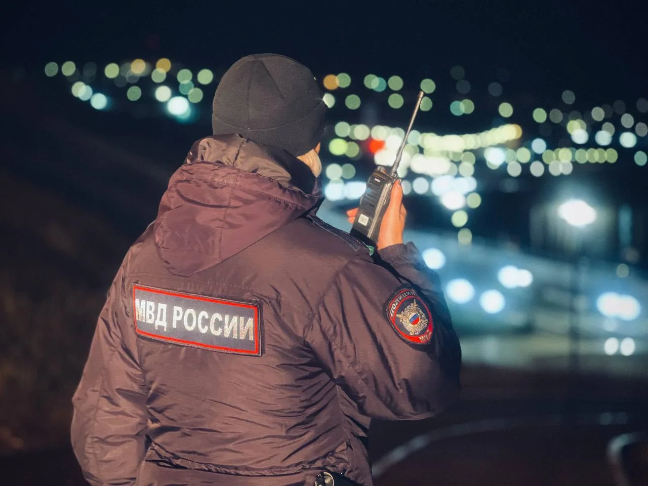 #Оперсводка: полицейские Магадана установили гражданина, который обманом похитил деньги у двух колымчанок